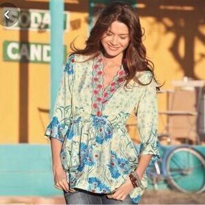 JOHNNY WAS | Floral Embroidered VNeck 100% Silk Tunic